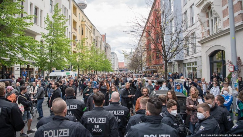 Protesti u Njemačkoj protiv uvođenja novih mjera zbog koronavirusa