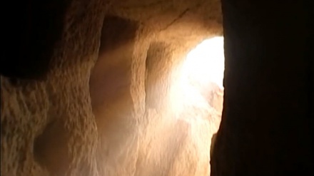 بەشێک له به لگه فیلمی ئەشکەوتەکان - 09-04-2020