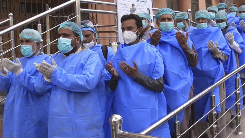 پاکستان، کورونا متاثرین کی تعداد بائیس ہزار کے قریب ہوئی