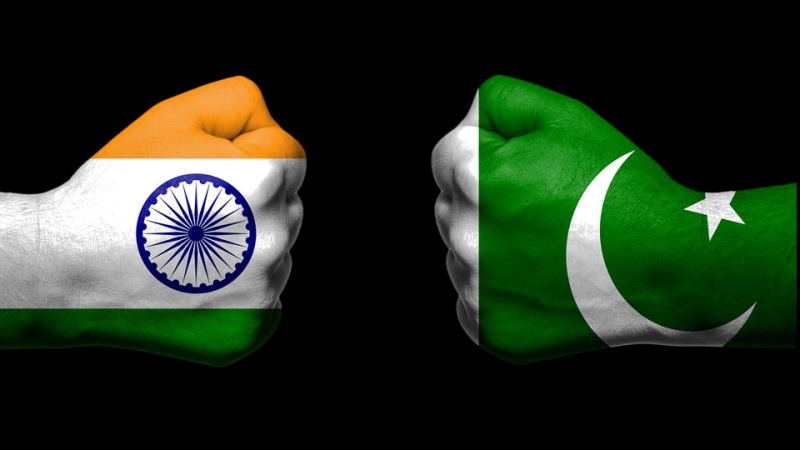 Hindistan-Pakistan gərginliyi diplomatların çıxarılması etapına çəkib