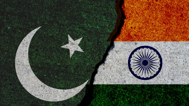 ہندوستان نے دو پاکستانی سفارتکاروں کو ملک چھوڑنے کا حکم دیا