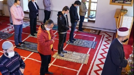 Klanjan prvi džuma namaz u bh. džamijama nakon gotovo dva mjeseca