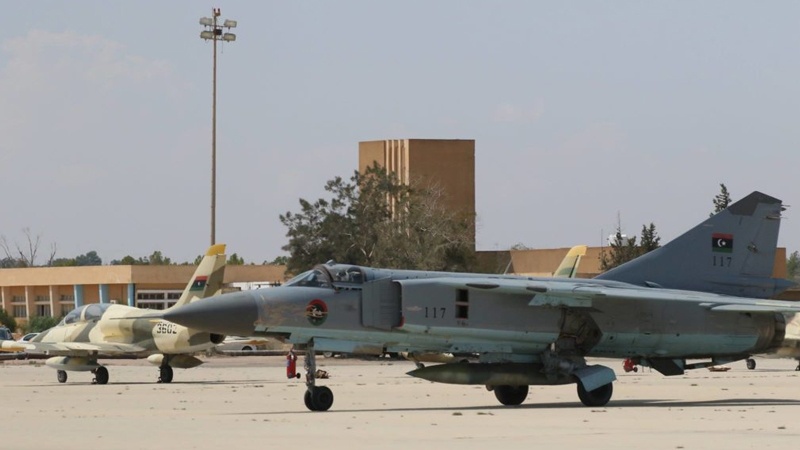 لیبیا، الوطیہ فوجی ایئربیس آزاد کرانے کی کارروائی شروع 