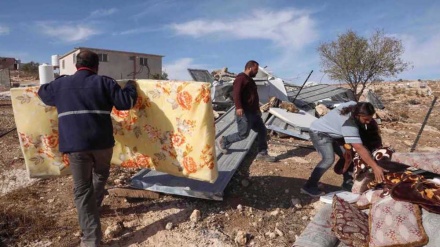 Izraelske snage natjerale palestinsku braću da unište vlastitu kuću