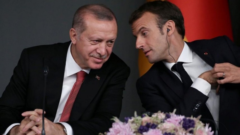 Makron Türkiyə prezidentini tənqid edib: O Avropanın sabitliyini pozan siyasət yürüdür