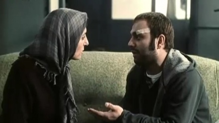 بەشێک لە فیلمی سینەمایی ئێرە به بێ من