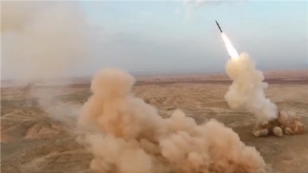 İranın yeralti raketləri düşmənlərin bağrını yardı (VİDEO)