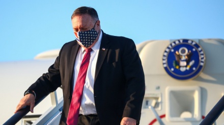 Pompeo posjetio džamiju u Istanbulu, građani protestovali