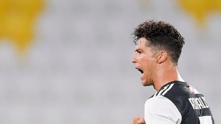 Ronaldo hejmara kapên xwe gihande 32 hebî
