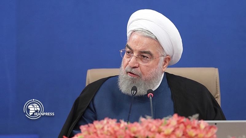 ایرانی طیاروں کے مسافرین کی جان خطرے میں ڈالنا امریکہ کی فضائی دہشتگردی ہے : صدر حسن روحانی 