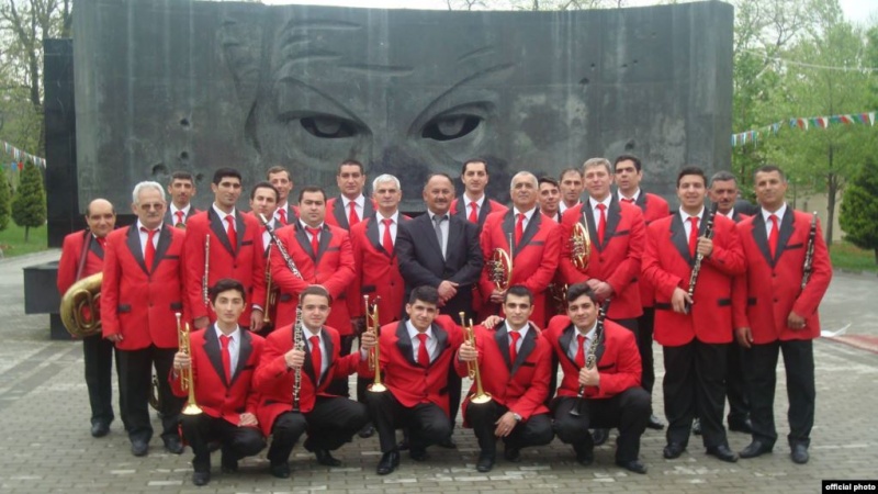 Azərbaycan Respublikasında orkestr rəhbəri də rüşvət alırmış