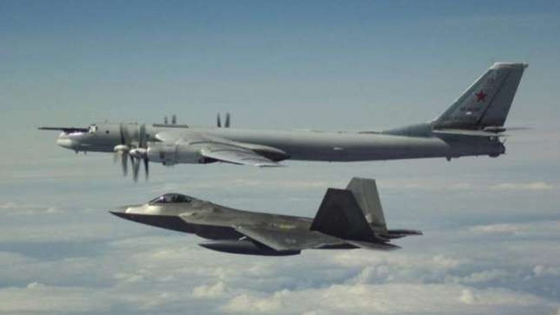 روسی فضائیہ نے امریکی جاسوس طیارے کو مار بھگایا