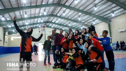 Fûtsala jinan di rewşa Koronayê da / Misa Refsencanê hilkişiya Fînala Lîga Sereke ya Fûtsala Jinan a Îranê