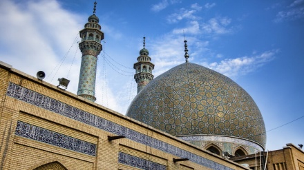 شکۆی میعماریی ئیسلامیی - ئێرانی لە مزگەوتی ئەعزەمی قوم