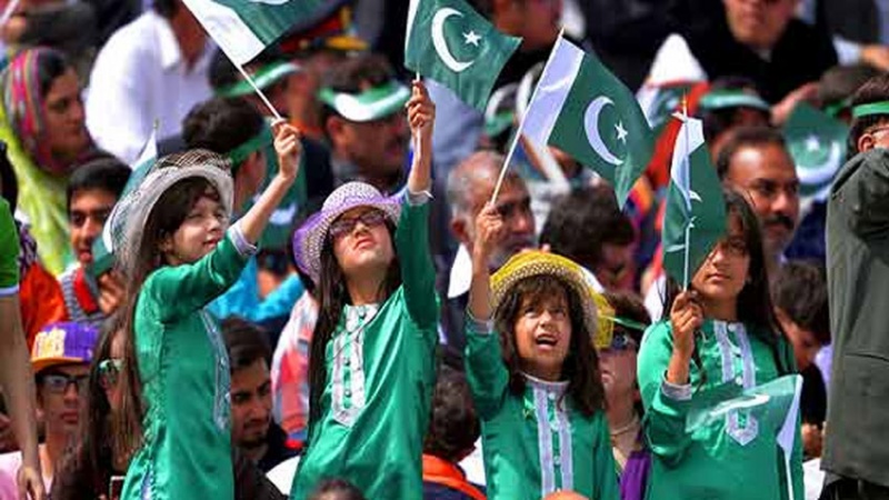 پاکستان میں جشن آزادی، قومی جوش و جذبے کے ساتھ منایا جا رہا ہے