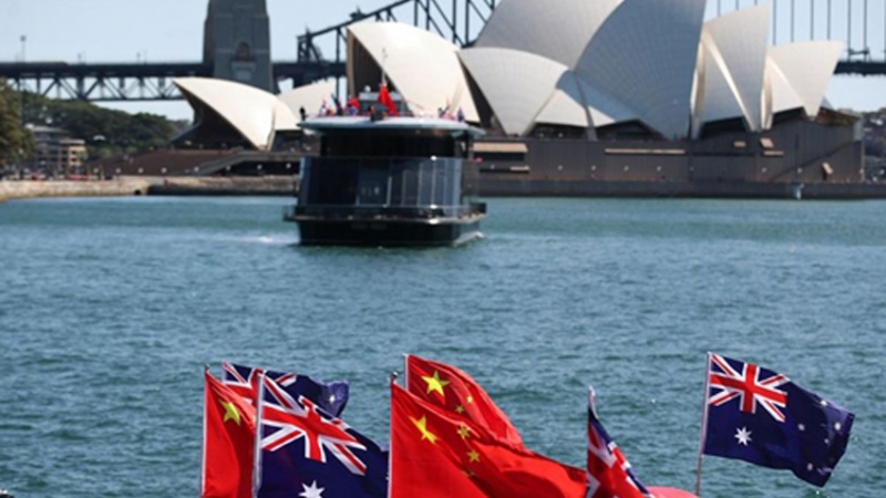 Kina osudila 'neodgovornu' prodaju američkih podmornica Australiji
