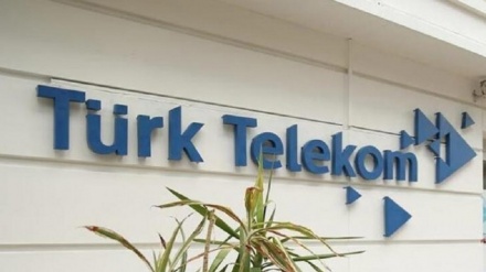 Turk Telekomê ji dayika 65 salî ya tenê bi kurdî dizane re got, an bi Tirkî yan jî bi Erebî biaxive