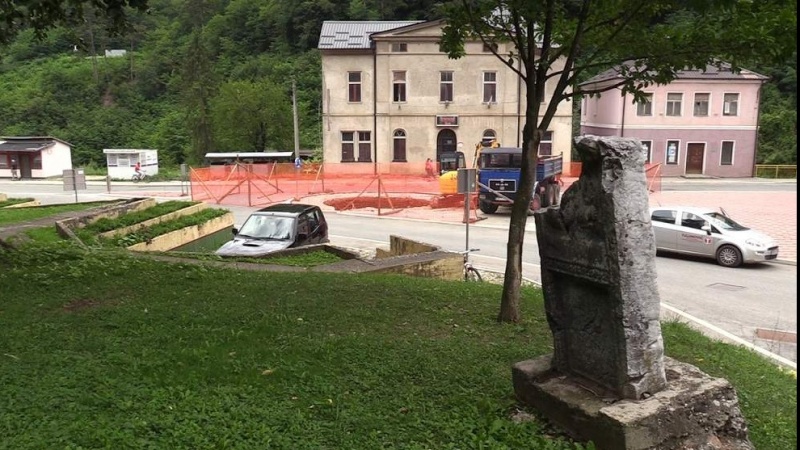 Bošnjački odbornici u Srebrenici: OHR mora zaustaviti gradnju Spomenika miru