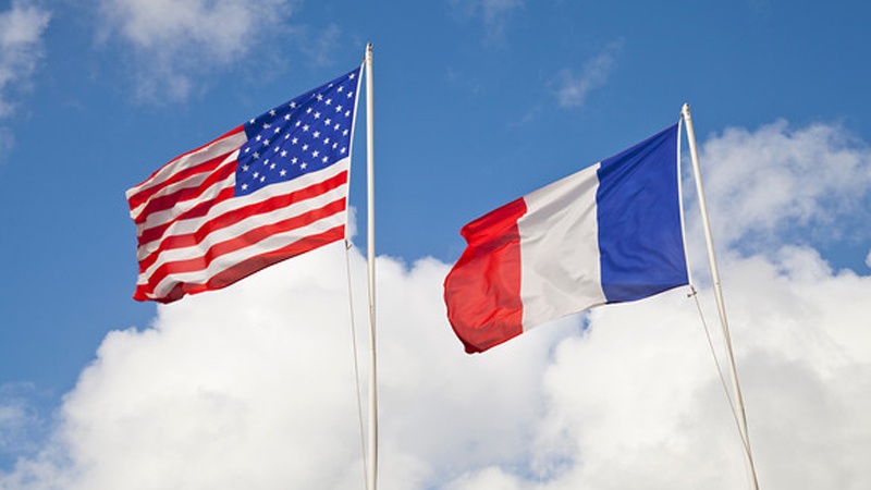 موقع پرست امریکہ اور فرانس نے لبنان میں اپنی مداخلت شروع کی