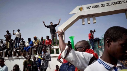 Malijci protestuju zbog francuskog vojnog prisustva, pozivaju na povlačenje