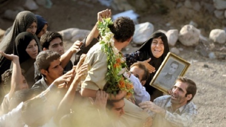 بەشێک  لە فیلمی سینەمایی قەڵشتی 143
