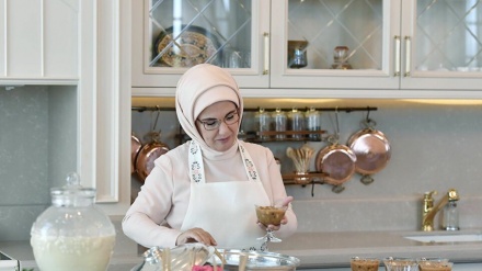 Umjesto ašure, pažnju privukla kuhinja Emine Erdogan
