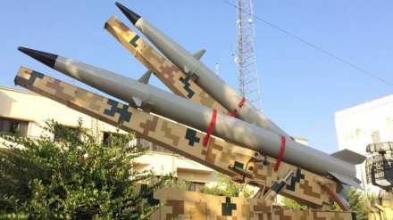 ایران میں ہفتہ دفاع مقدس کی مناسبت پر ڈبل لانچر رعد پانچ سو میزائلوں کی رونمائی 