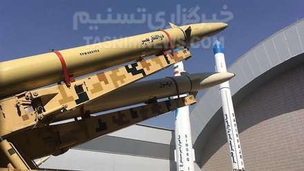 ایران نے دکھائی میزائل طاقت+ ویڈیو+ تصاویر