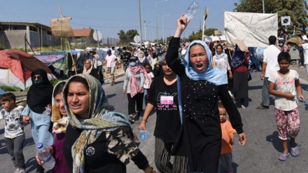 Sığınacaq axtaranlarin Yunanistanın Lesbos adasındaki nümayişləri + Video