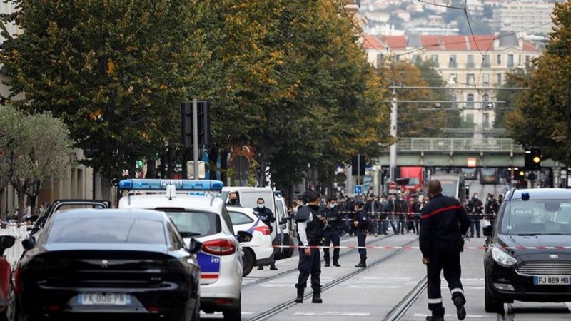 Bir gündə Fransada üç terror hücumu həyata keçirilib