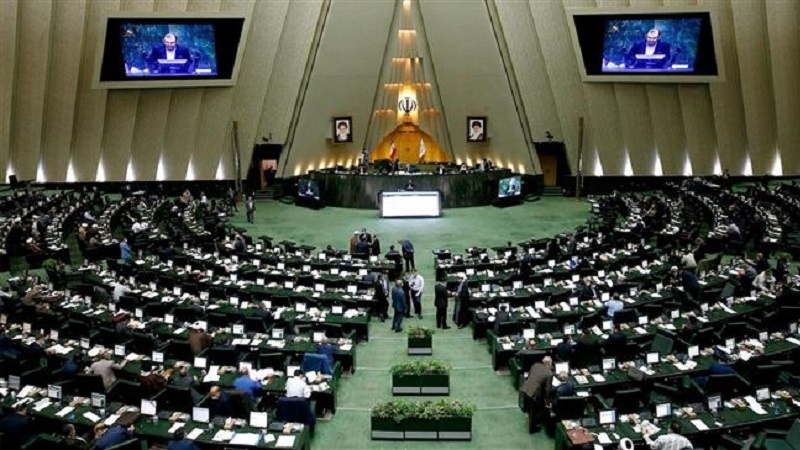 فرانس کی شیطانی ماہیت عیاں ہو گئی ہے: ایرانی  پارلیمنٹ 