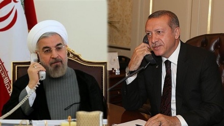 ایران اور ترکی کے تعلقات، پڑوسی ممالک کے لئے نمونہ ہیں: صدر روحانی