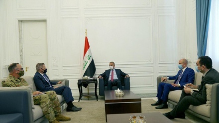 امریکی سفیر اور بین الاقوامی اتحاد کے کمانڈر سے عراقی وزیر اعظم کی ملاقات