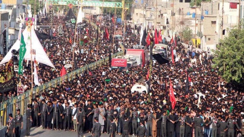 پاکستان کے سبھی چھوٹے بڑے شہروں میں یومِ شہادتِ حضرت علی(ع) کے موقع پر ماتمی جلوس 