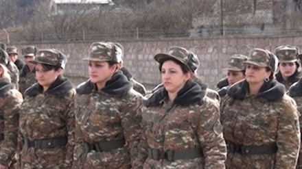 Ermənistan ordusuna 500 qadın könüllü yazılıb