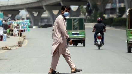 پاکستان میں کورونا سے یومیہ متاثرین اور اموات میں نسبتا کمی