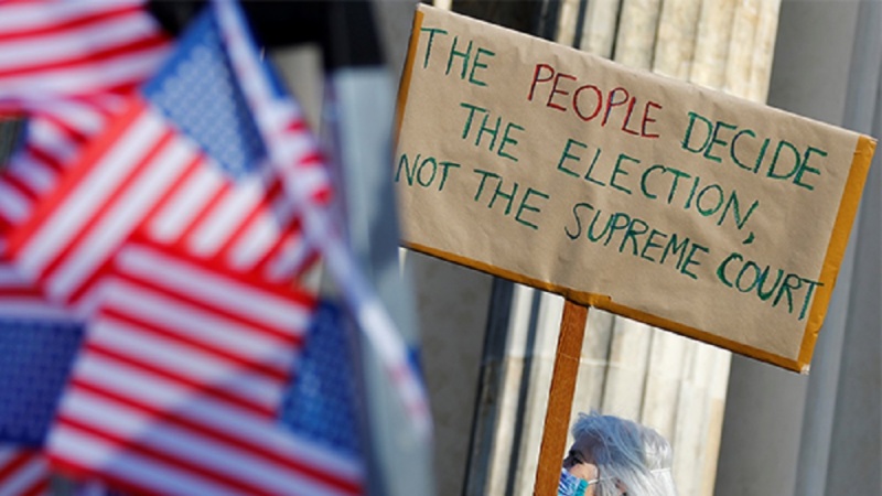 Povlače se borbene linije: 44 američke države izabrale stranu u obračunu oko izbora