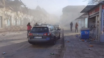 Snažan potres pogodio Petrinju, poginula djevojčica, 20 osoba u bolnici