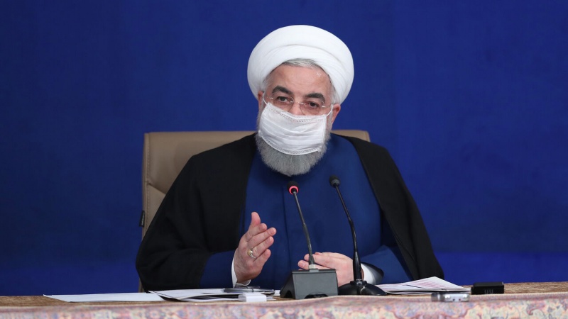   امریکا کے پاس ایرانی قوم کے سامنے سرتسلیم خم کرنے کے علاوہ اور کوئی چارہ نہیں، صدر روحانی