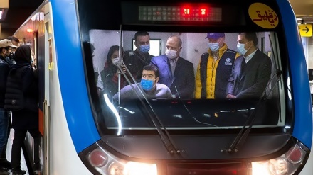 İran prezidenti Təbriz metrosunun dörd yeni stansiyasını istifadəyə verib