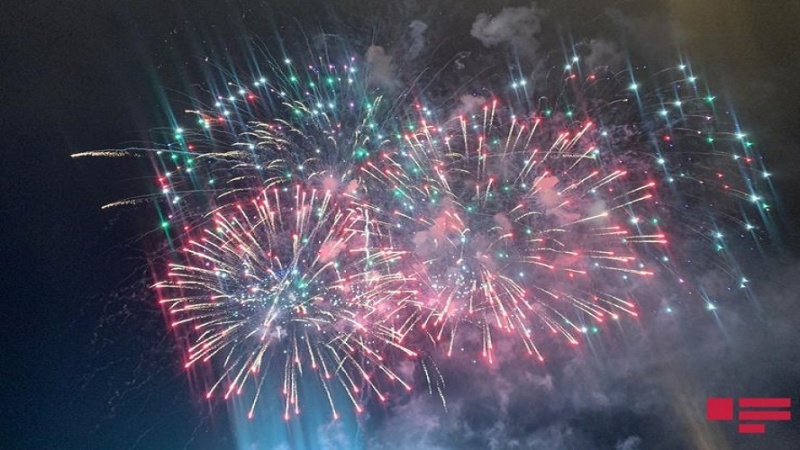 Bakıda ikinci Qarabağ müharibəsində qələbə münasibətilə atəşfəşanlıq olub