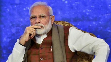 ہندوستانی وزیر اعظم مودی کے خلاف عدم اعتماد کی تحریک نے اسٹارٹ لیا