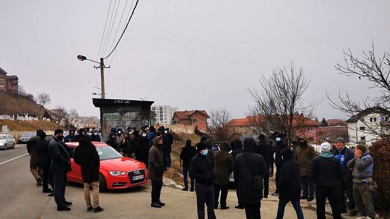 Gradilište Islamskog centra u Novom Pazaru okupirali ljudi bliski Muameru Zukorliću