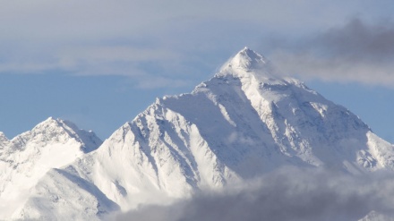 چین اور نیپال کی کوشش سے ماؤنٹ ایوریسٹ کی صحیح اونچائي کا اعلان