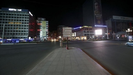 Türkiyədə həftəsonları 56 saat “evdə qalmaq” rejimi tətbiq olunur