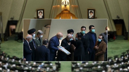 ایرانی پارلیمنٹ نے شہید فخری زادہ کے اہلخانہ کی قدردانی کی
