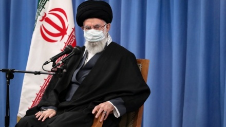 ایران کو ایٹم بم بنانے سے اسلام نے روکا ہے، دنیا کی کسی طاقت نے نہیں: رہبر انقلاب اسلامی