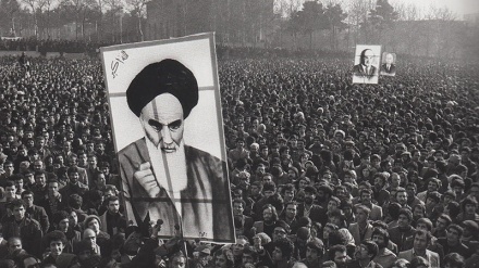 اسلامی انقلاب تصاویر کے آئينے میں