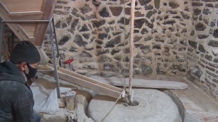 Dengê aşekî qedîmî cardinê tê bihîstin