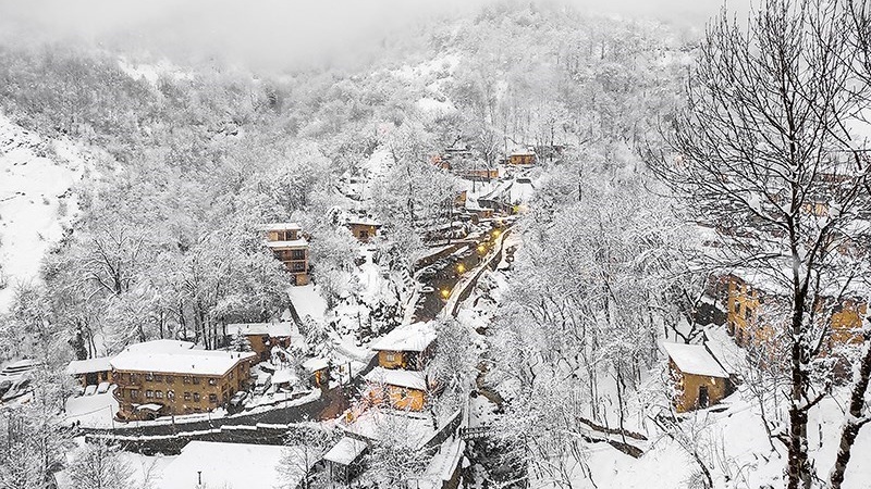 ماسولہ گاؤں میں برفباری کے خوبصورت مناظر